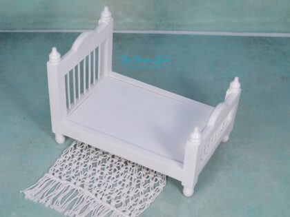 WOODEN BABY BED WHITE