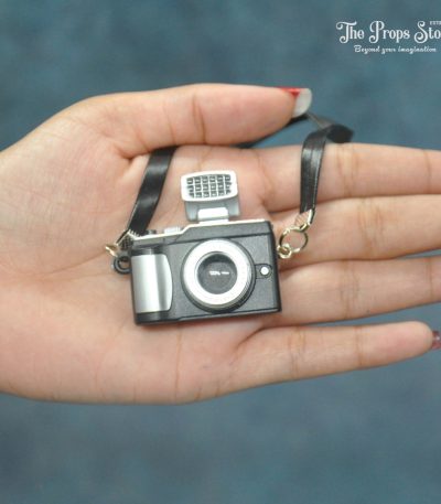 MINIATURE CAMERA-1