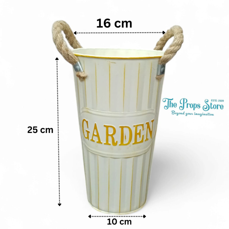 METAL GARDEN FLOWER POT