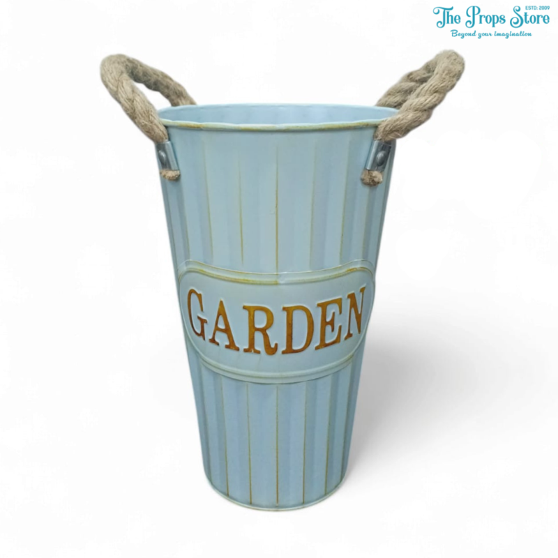 METAL GARDEN FLOWER POT